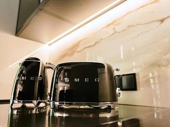 Slow Time Apartment *